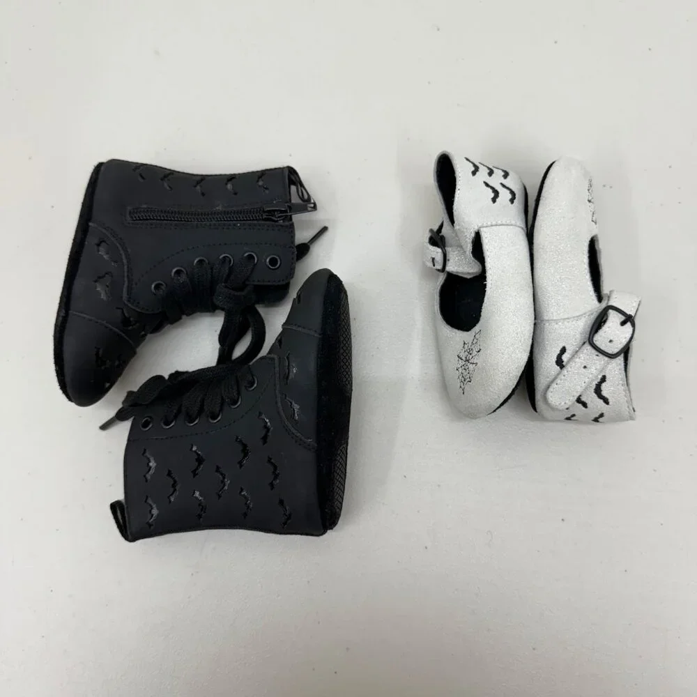 Spellbound Soles Bat Spiderweb Mary Jane Boot Crib Shoe Bundle Baby Girl size 4